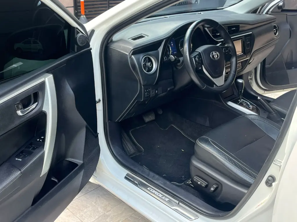 TOYOTA COROLLA SEG 2019  (17).webp