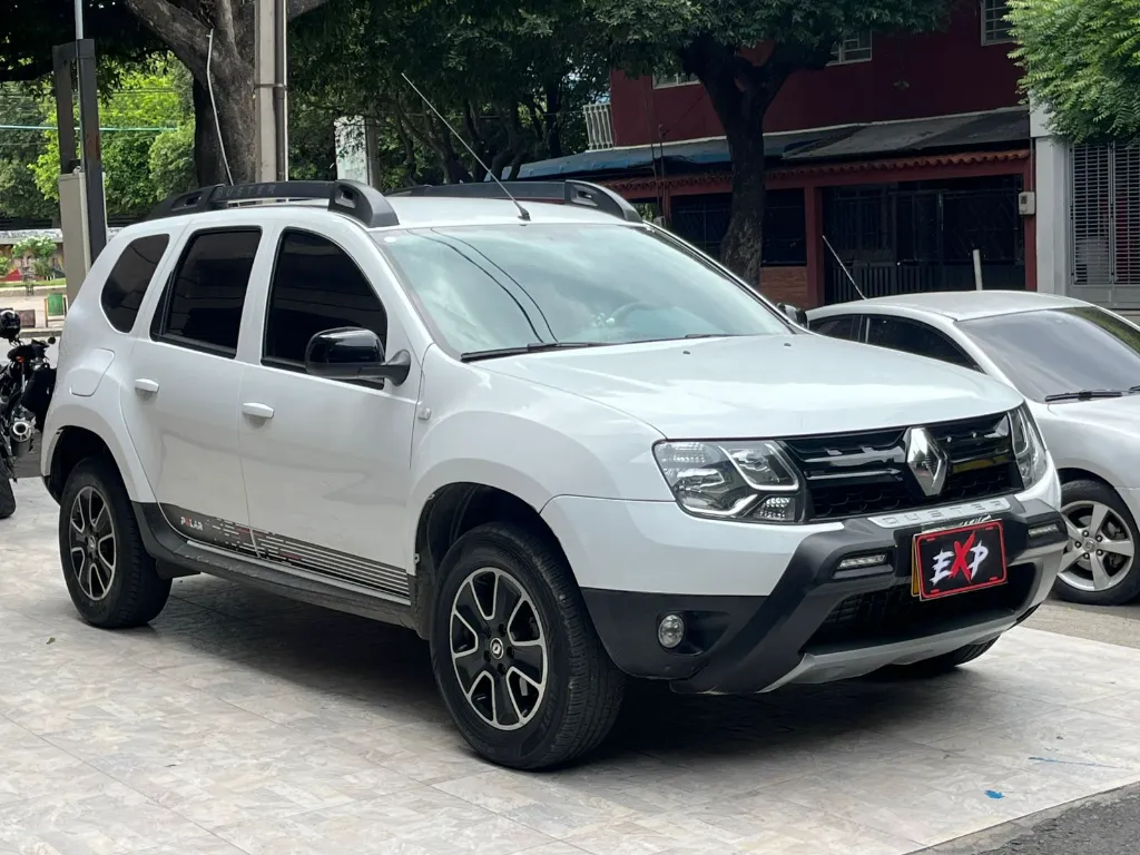 RENAULT DUSTER 4X4 2020  (2).webp