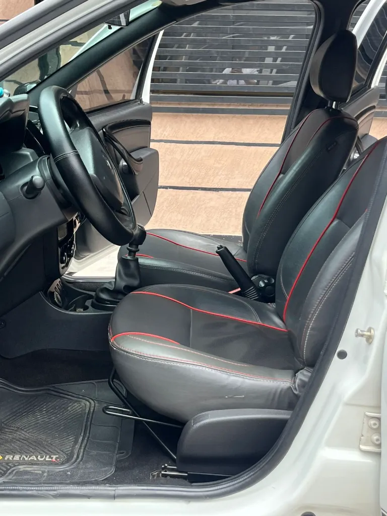 RENAULT DUSTER 4X4 2020  (20).webp