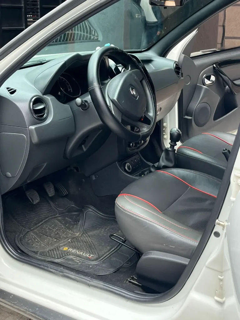 RENAULT DUSTER 4X4 2020  (19).webp