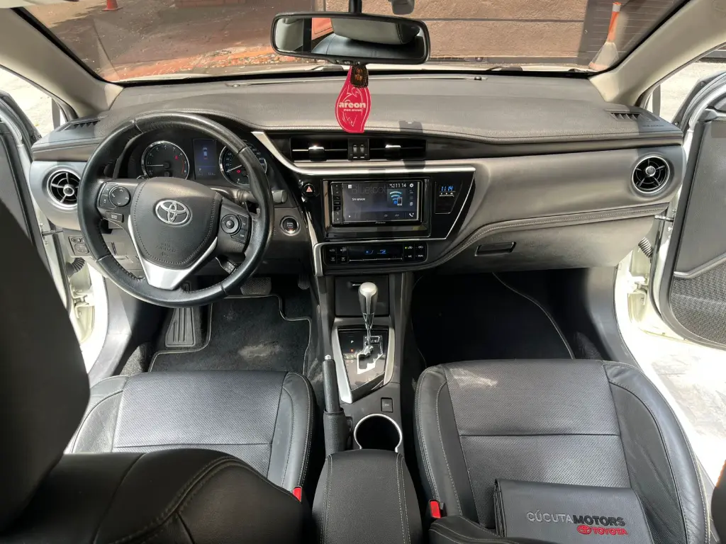 TOYOTA COROLLA SE-G BLINDAJE 2+ 2019 (8).webp