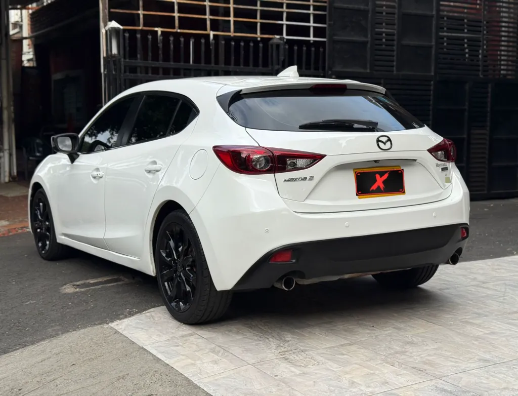 MAZDA 3 GRAND TOURING SPORT 2017 (4).webp
