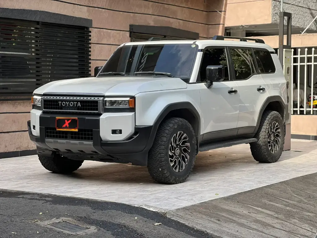 TOYOTA PRADO TX-L 2.4 GASOLINA 4X4 2025