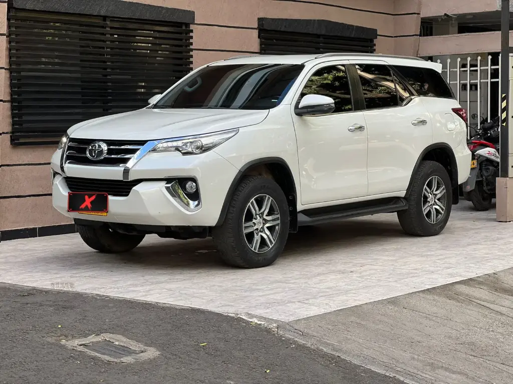 TOYOTA FORTUNER SRV 2.7 GASOLINA 2020