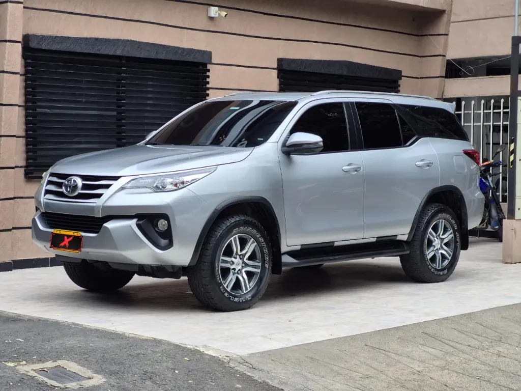 TOYOTA FORTUNER SW4 Diésel 2019