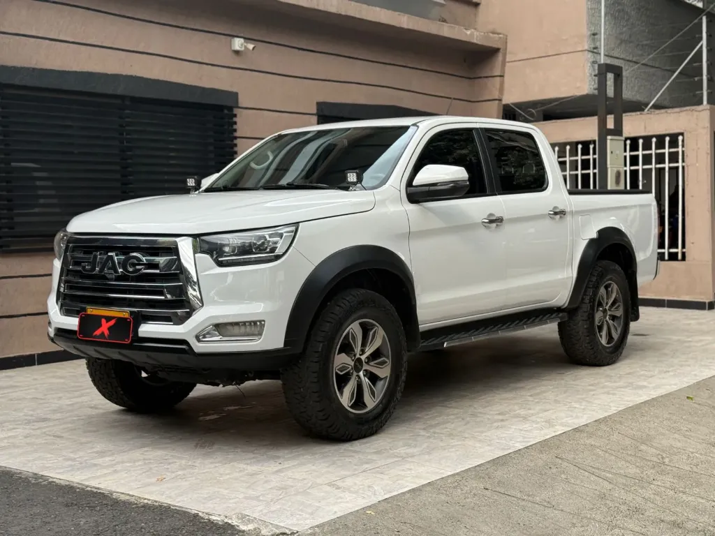 JAC T8 COMFORT 2.0 DIÉSEL 4X4 MECÁNICA 2023