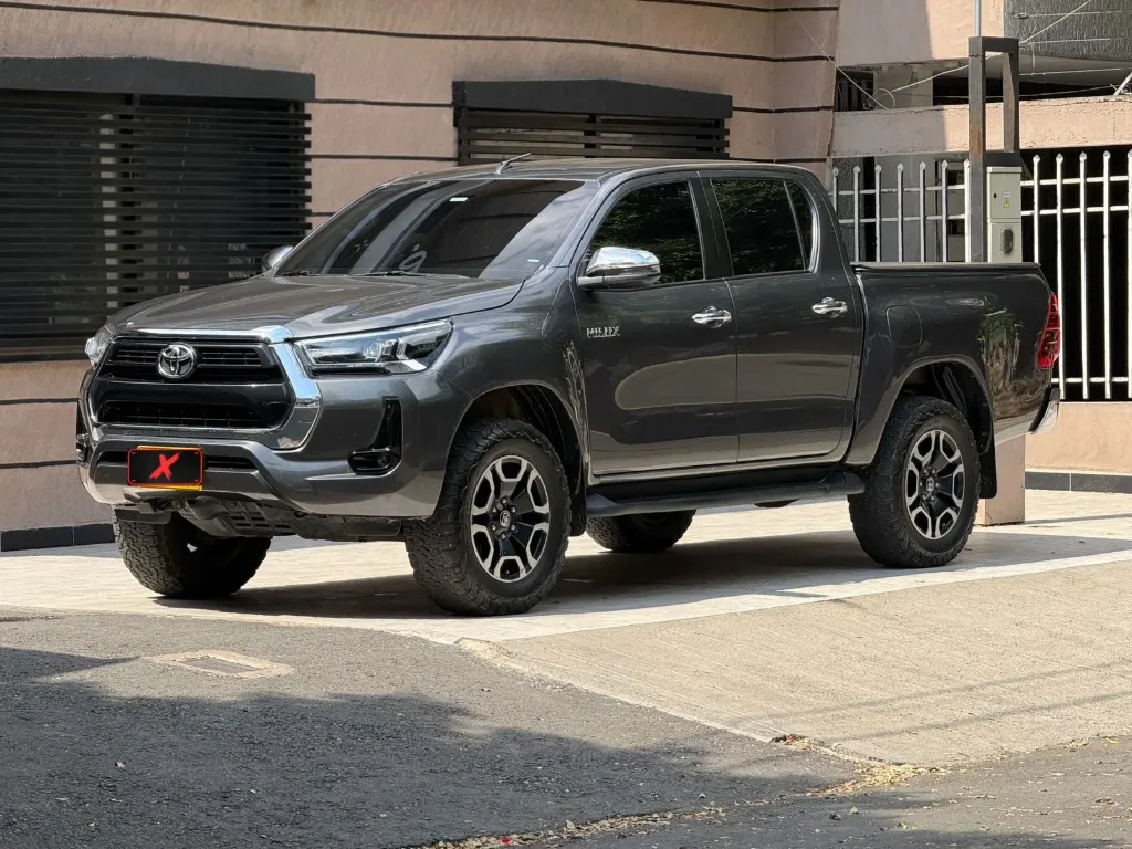 TOYOTA HILUX SRX 2021
