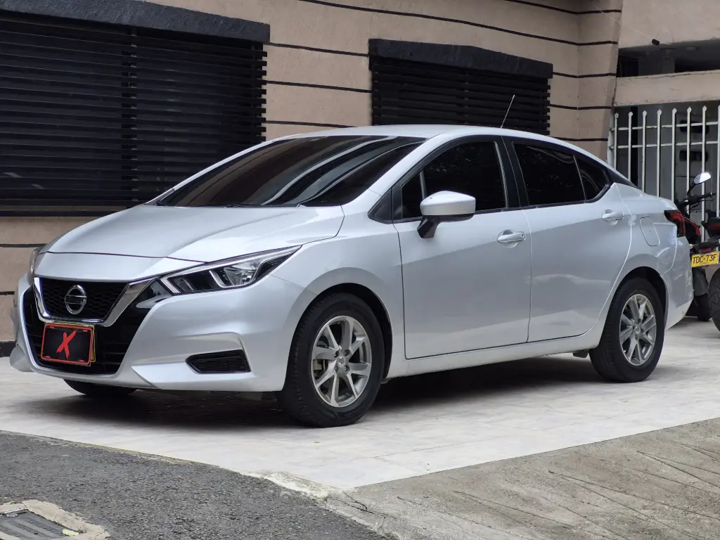NISSAN VERSA SENSE AUTOMÁTICO 2021